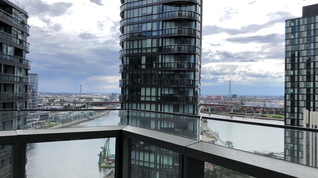 Winston Apartments Docklands Melbourne Exterior foto