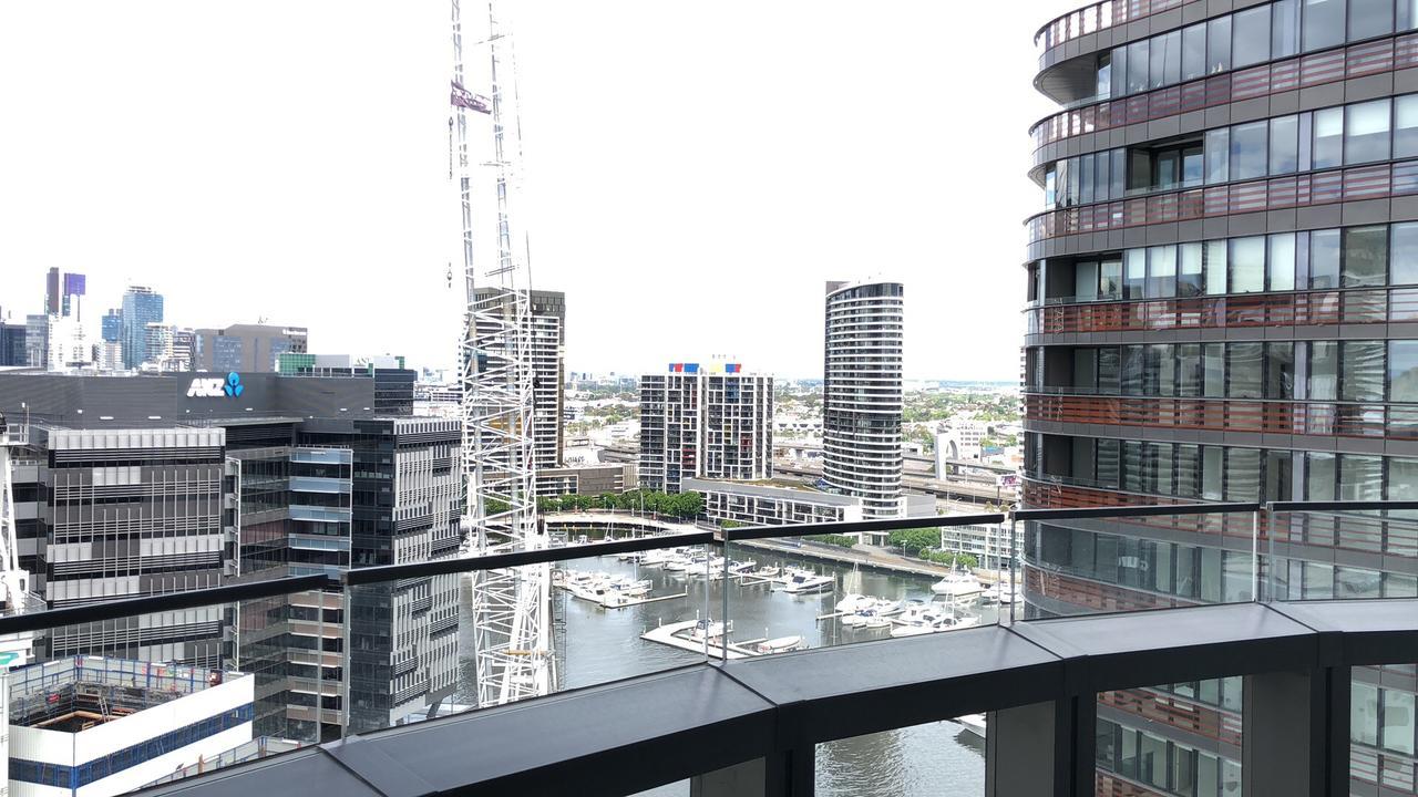 Winston Apartments Docklands Melbourne Exterior foto